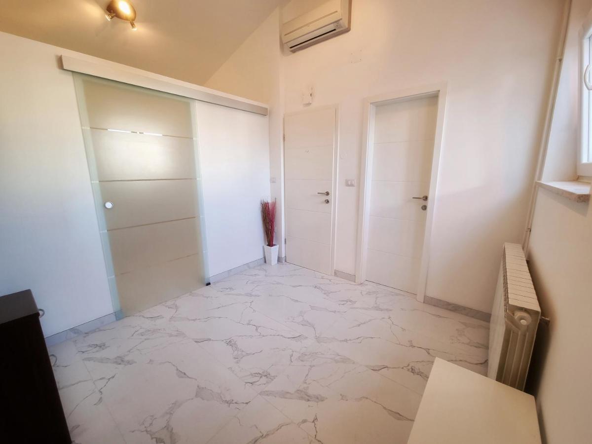 Apartment Ivis Vinkuran Exterior photo